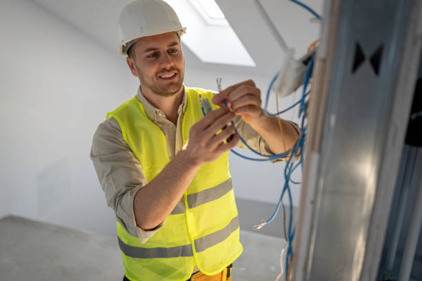 Best Affordable Emergency Electrician  in Middle Island, NY